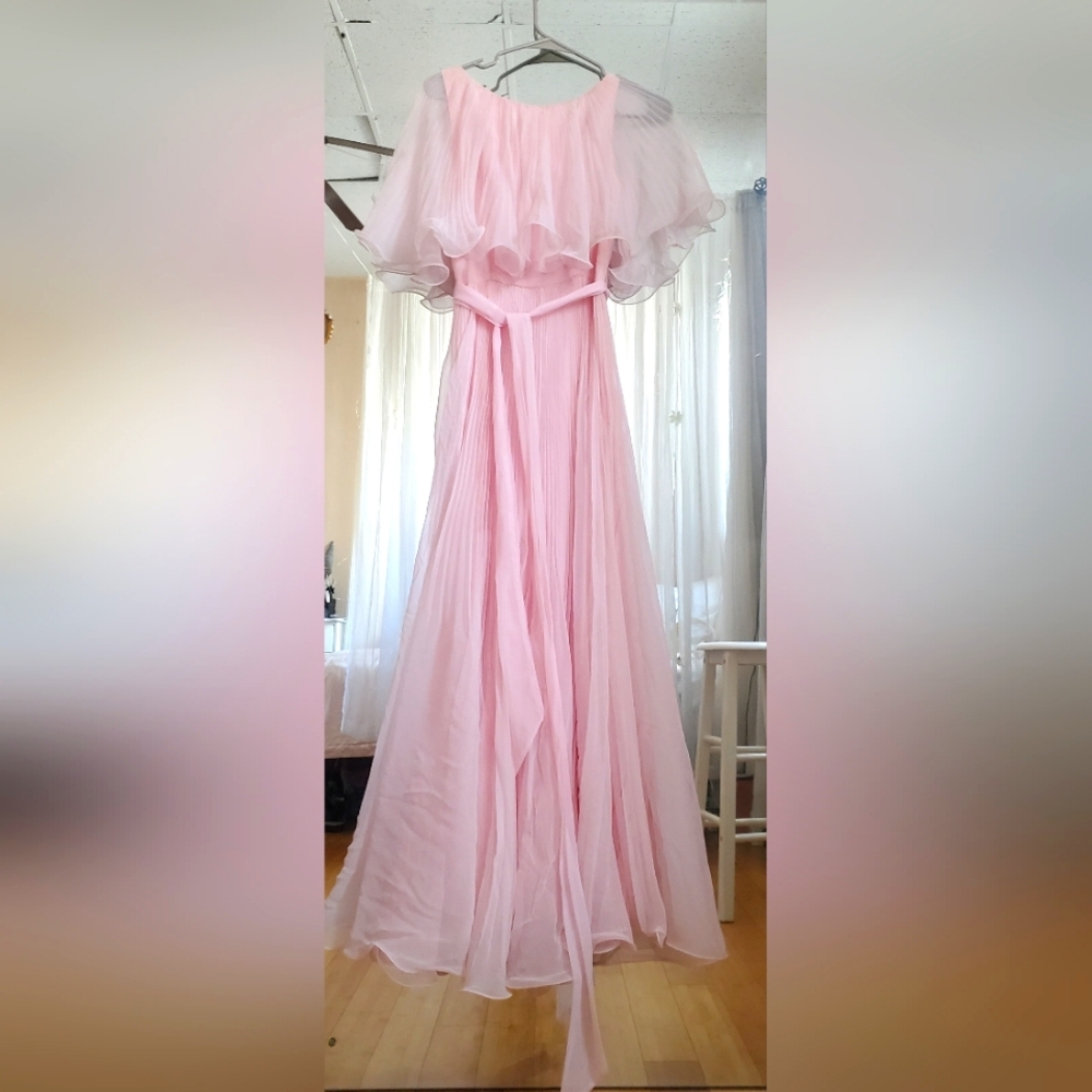 Elegant Pink Chiffon Gown